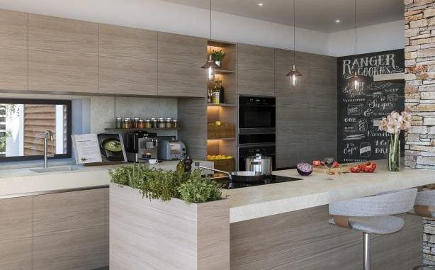 4 sypialnia Willa na sprzedaż w Marbella z basenem garażem - 1 850 000 € (Ref: 9725654)