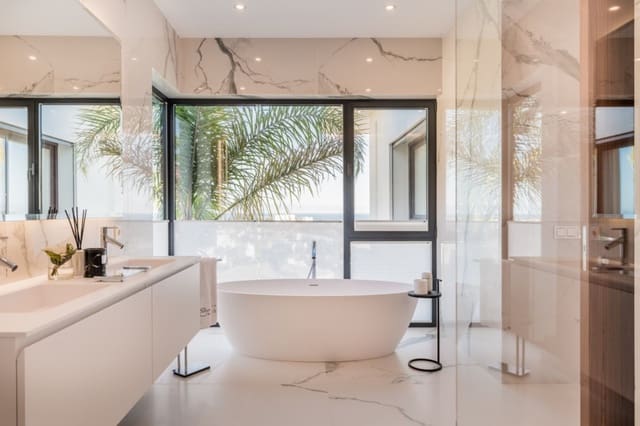 4 soveværelse Villa til salg i El Paraiso, Estepona med swimmingpool garage - € 3.650.000 (Ref: 9725662)