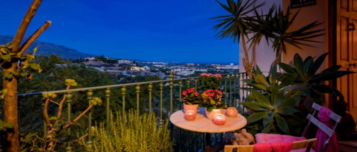 5 chambre Penthouse à vendre à Benahavis avec piscine - 1 250 000 € (Ref: 9725667)