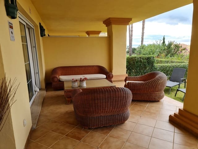 2 soverom Leilighet til salgs i Nueva Andalucia, Marbella med svømmebasseng garasje - € 385 000 (Ref: 9725670)