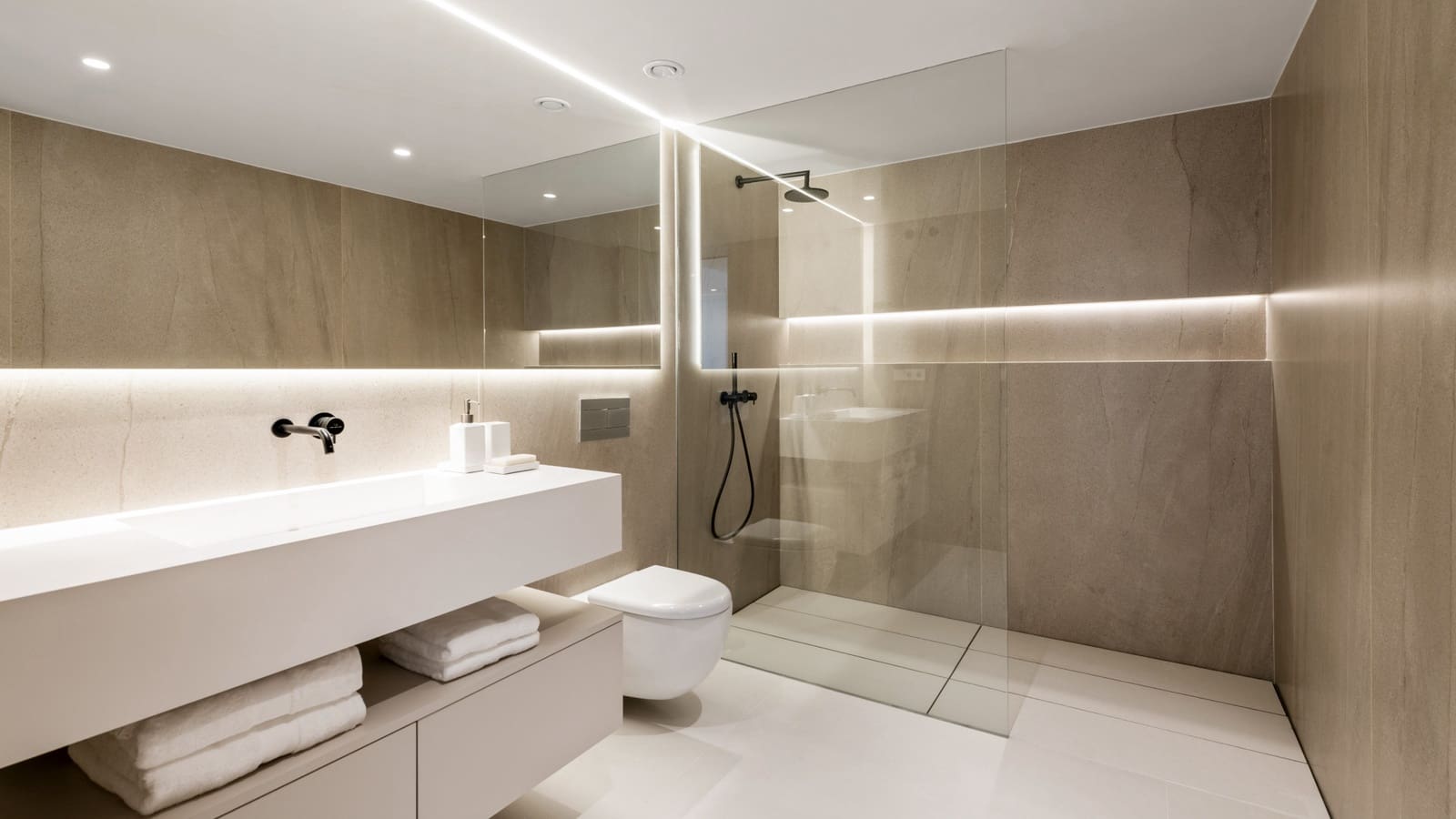 4 slaapkamer Villa te koop in Marbella met zwembad garage - € 3.825.000 (Ref: 9725681)