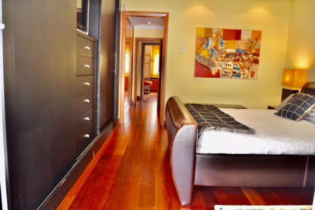 4 chambre Appartement à vendre à Marbella avec piscine garage - 1 155 000 € (Ref: 9725685)