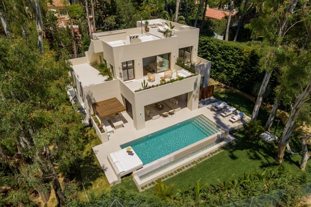 5 bedroom Villa for sale in Marbella with pool garage - € 2,500,000 (Ref: 9725695)