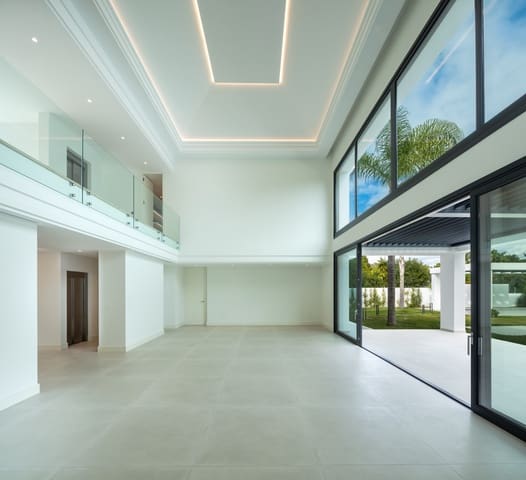 5 soverom Villa til salgs i Marbella med svømmebasseng garasje - € 3 900 000 (Ref: 9725702)