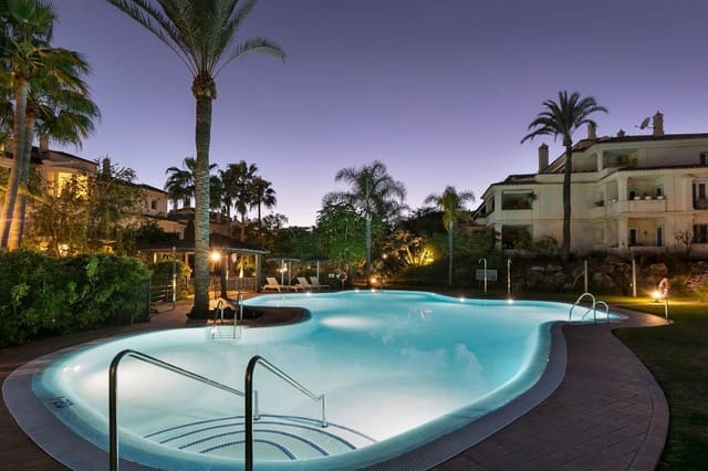 3 sovrum Takvåning till salu i Marbella med pool garage - 1 750 000 € (Ref: 9725710)