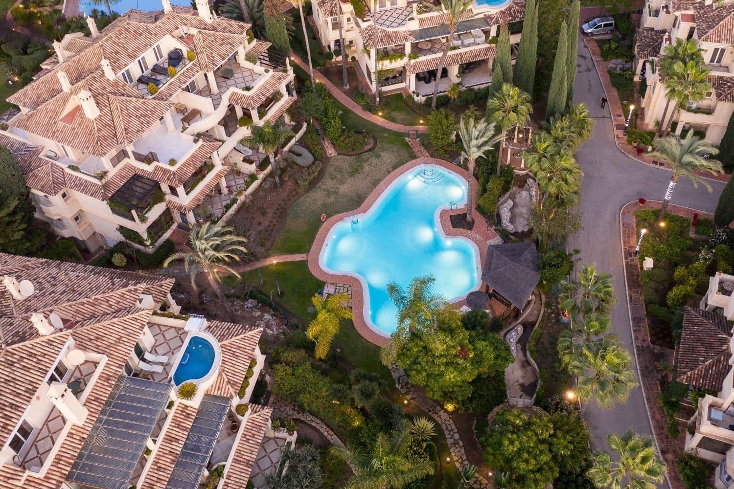 3 sovrum Takvåning till salu i Marbella med pool garage - 1 750 000 € (Ref: 9725710)