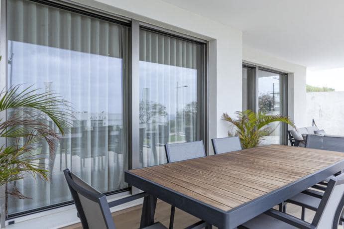 2 Zimmer Apartment zu verkaufen in Estepona mit Pool Garage - 285.000 € (Ref: 9725714)