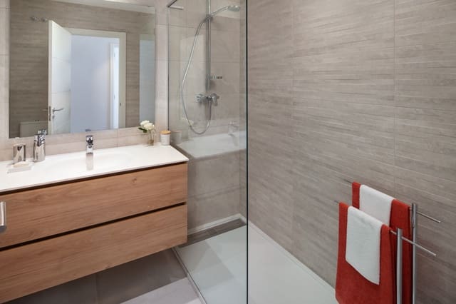 2 quarto Apartamento para venda em Marbella com piscina garagem - 330 000 € (Ref: 9725716)