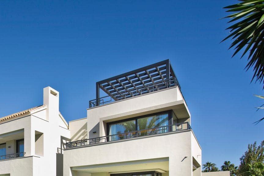 Chalet de 4 habitaciones en Guadalmina en venta con piscina garaje - 3.200.000 € (Ref: 9725718)