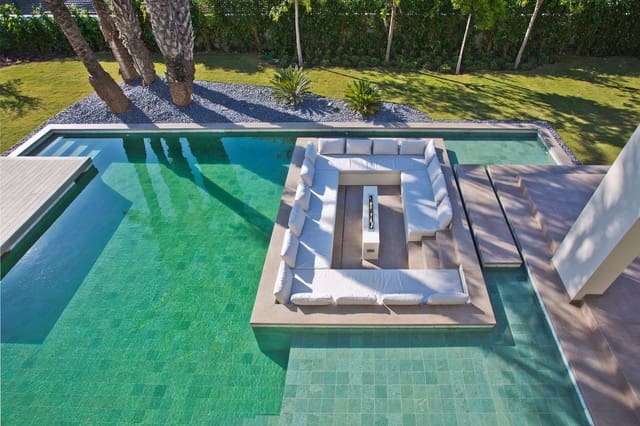 Chalet de 4 habitaciones en Guadalmina Baja, Marbella en venta con piscina garaje - 3.200.000 € (Ref: 9725718)