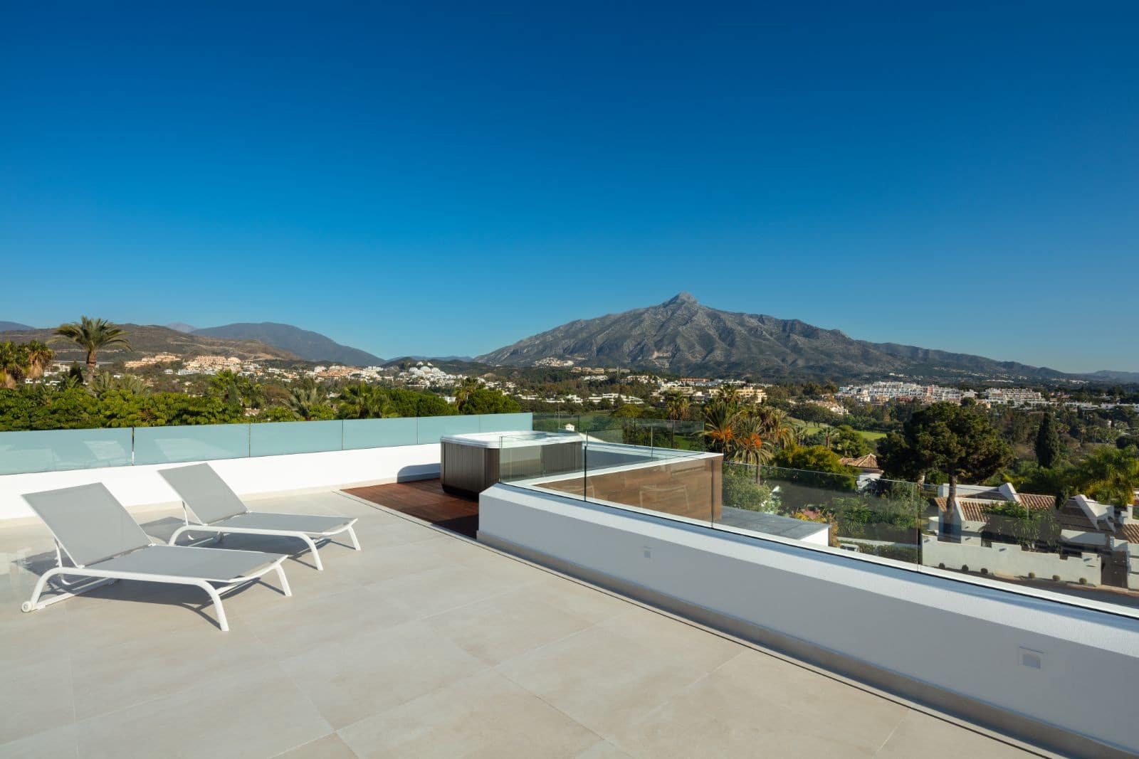 5 camera da letto Villa in vendita in Marbella con piscina garage - 4.195.000 € (Rif: 9725721)