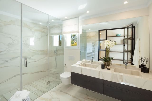 4 soverom Villa til salgs i Marbella med svømmebasseng garasje - € 3 695 000 (Ref: 9725730)