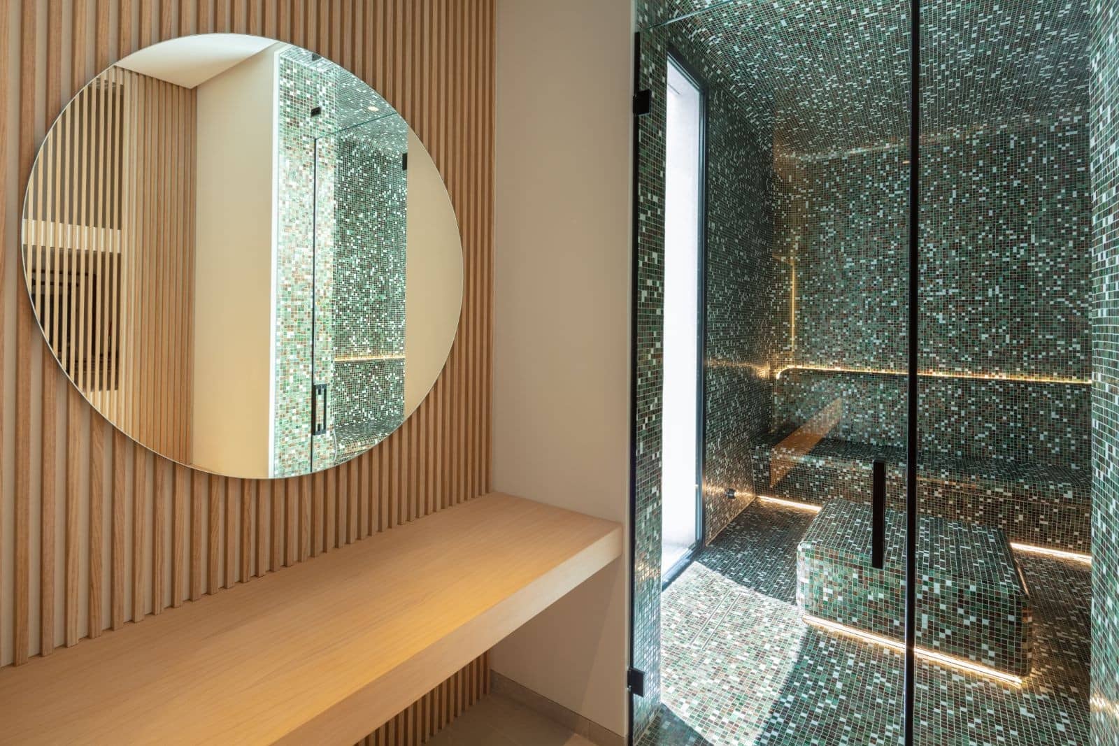 8 slaapkamer Villa te koop in Marbella met zwembad garage - € 8.750.000 (Ref: 9725744)