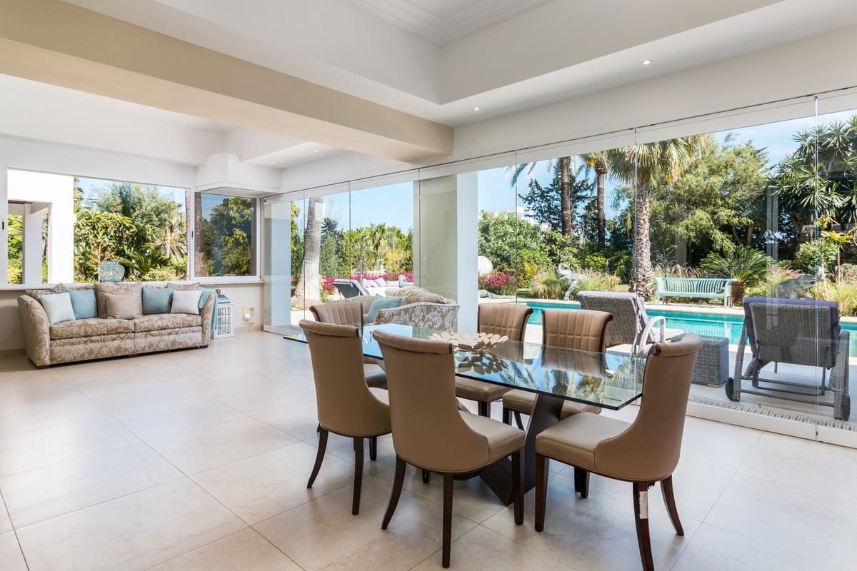 5 slaapkamer Villa te koop in El Paraiso met zwembad garage - € 3.495.000 (Ref: 9725746)