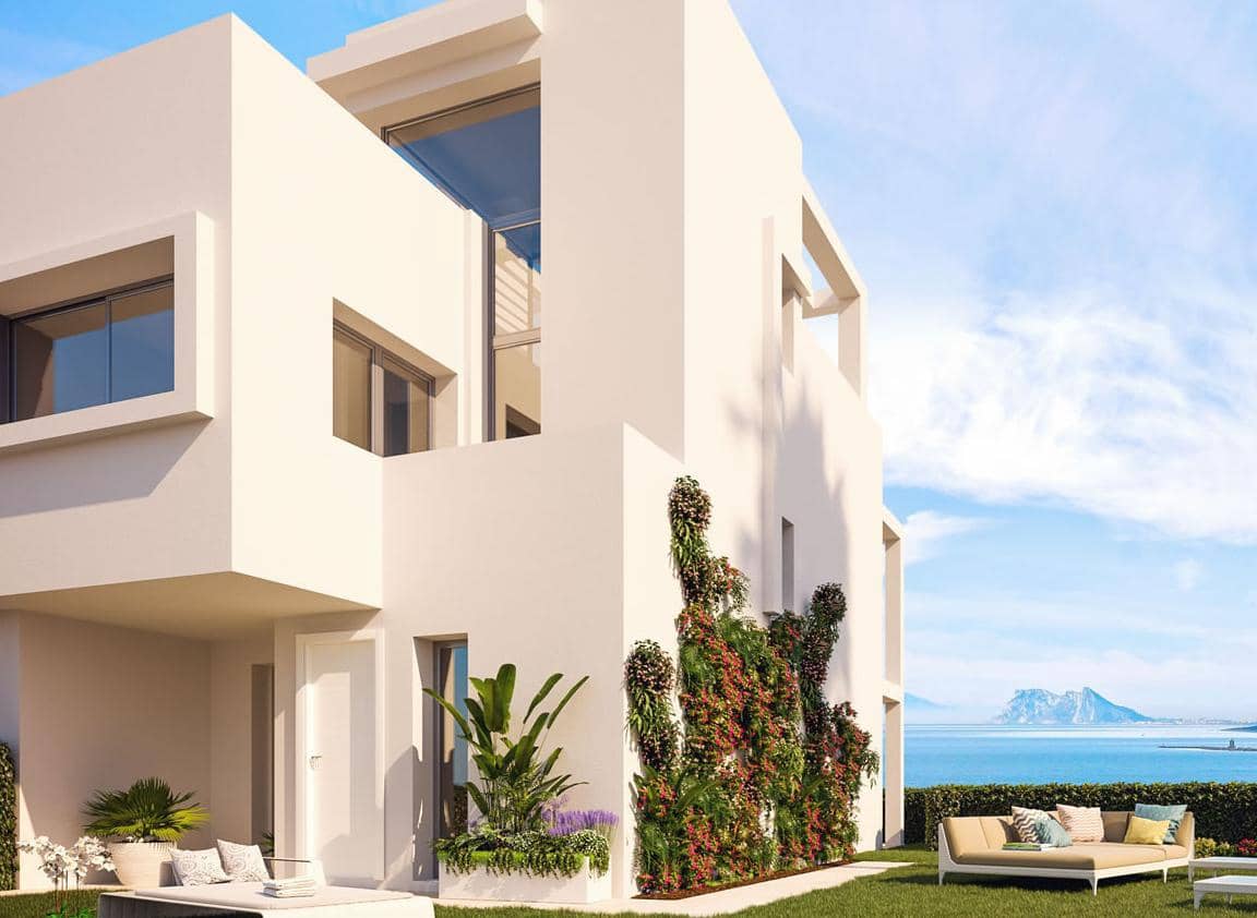 4 Zimmer Villa zu verkaufen in Estepona mit Pool Garage - 400.000 € (Ref: 9725760)