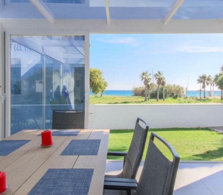 Chalet de 3 habitaciones en Costalita en venta con piscina garaje - 1.600.000 € (Ref: 9725773)