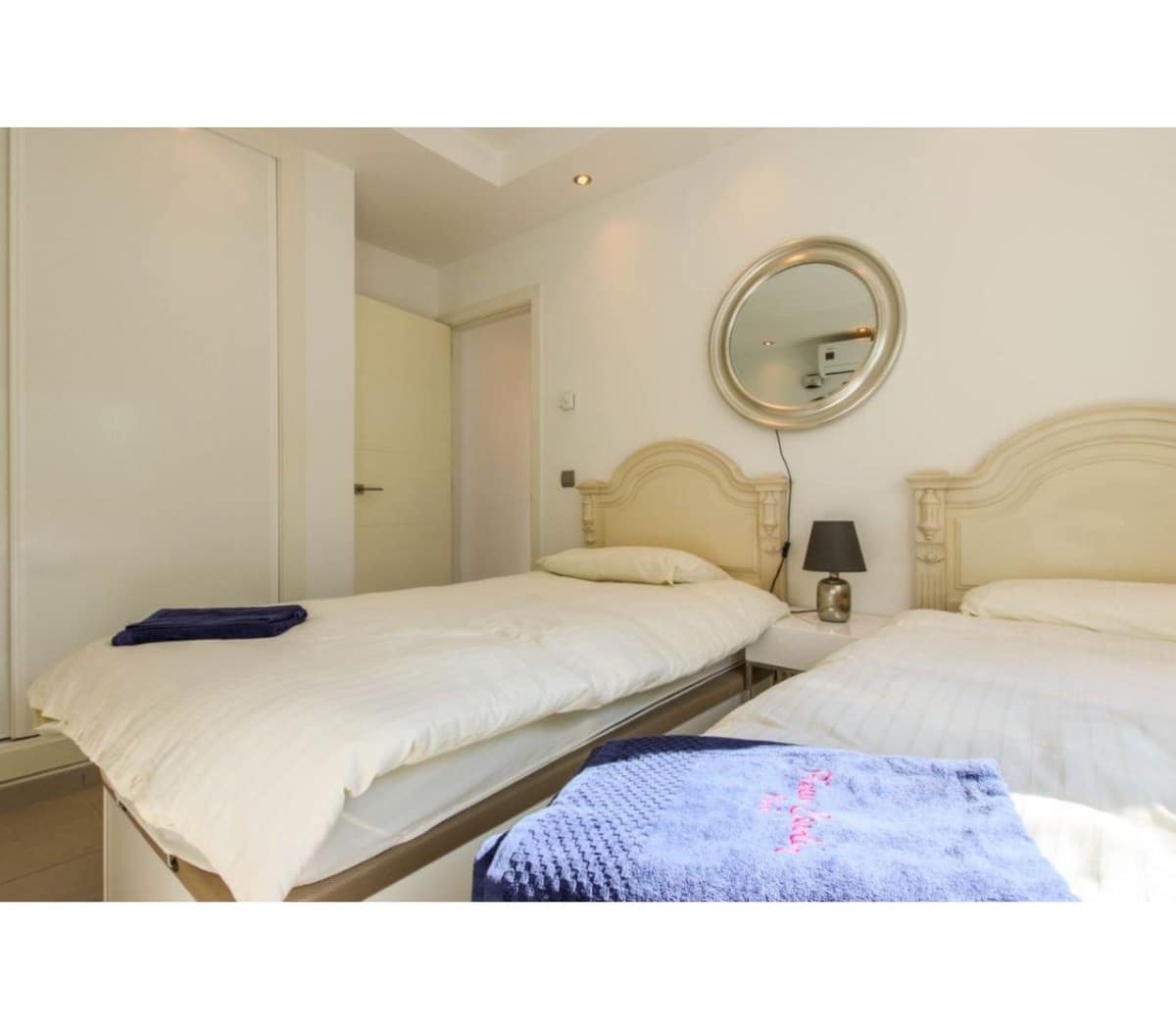 Chalet de 3 habitaciones en Costalita en venta con piscina garaje - 1.600.000 € (Ref: 9725773)