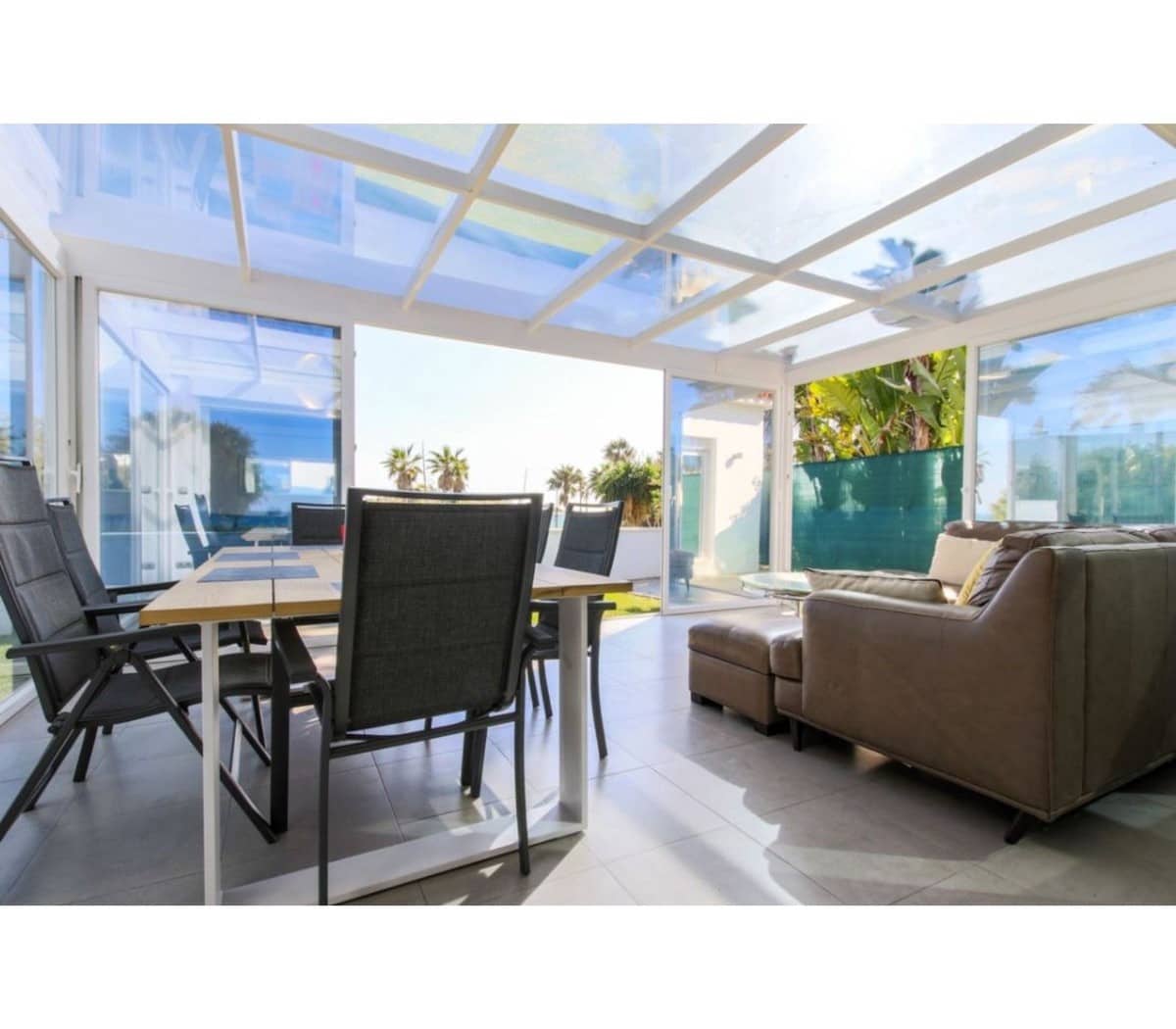 Chalet de 3 habitaciones en Costalita en venta con piscina garaje - 1.600.000 € (Ref: 9725773)