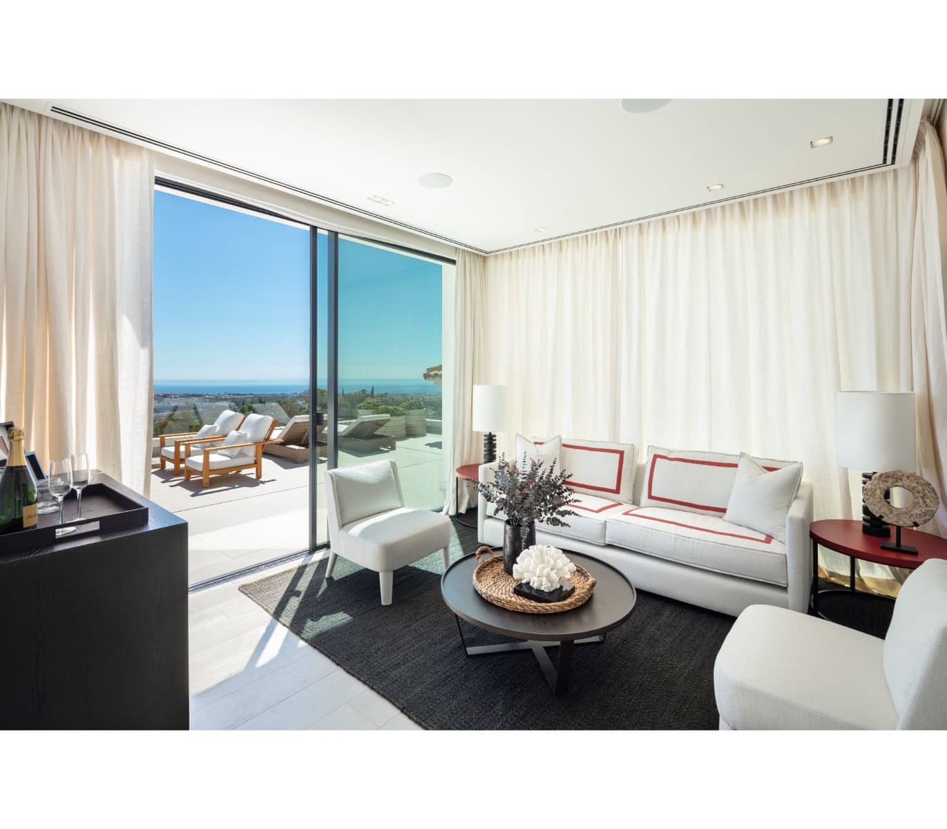 6 sypialnia Willa na sprzedaż w Marbella z basenem garażem - 8 900 000 € (Ref: 9725786)