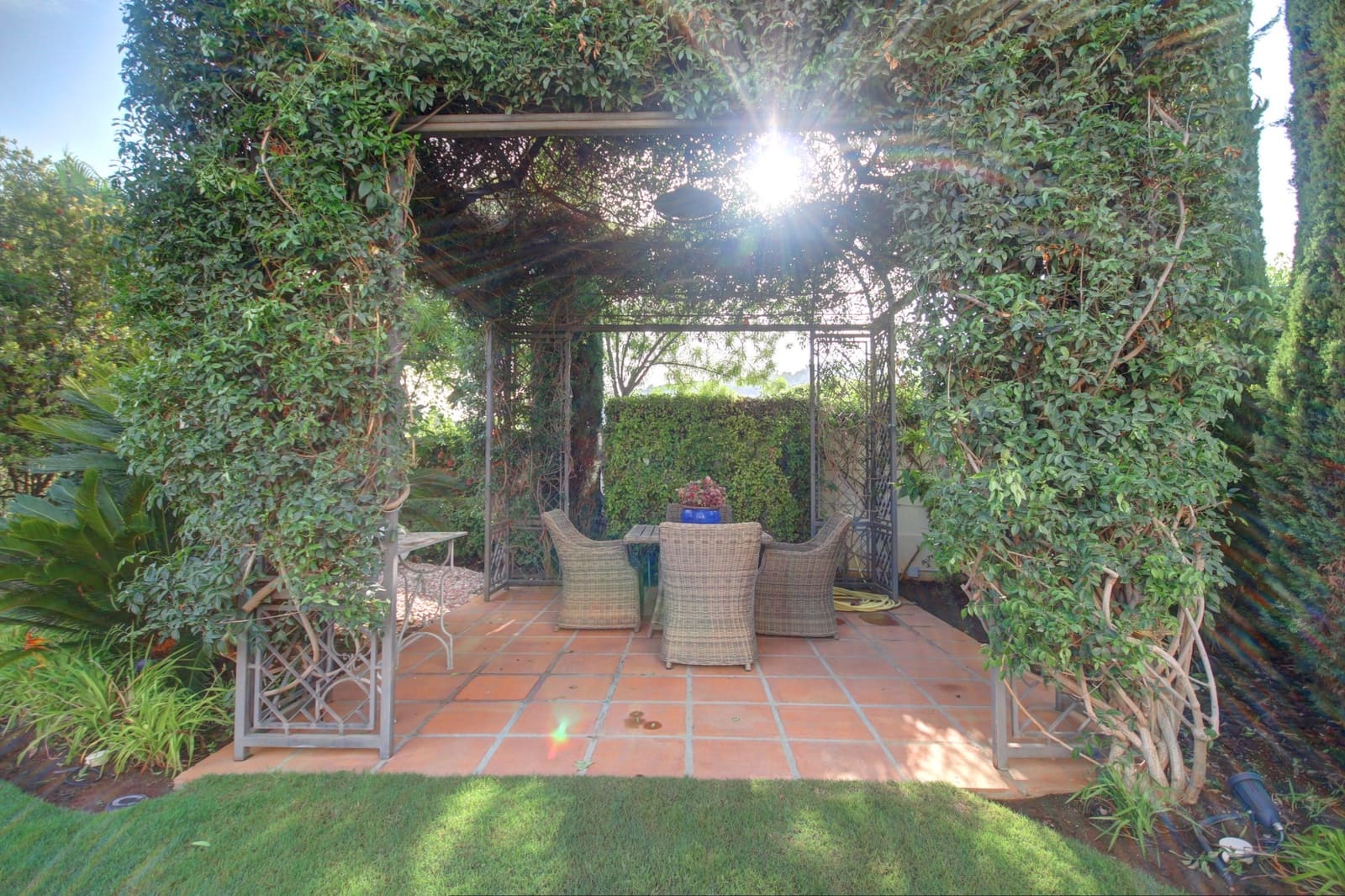 4 soveværelse Villa til salg i Marbella med swimmingpool garage - € 2.595.000 (Ref: 9725794)