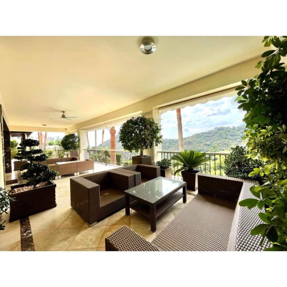 6 soveværelse Villa til salg i Los Arqueros med swimmingpool garage - € 2.700.000 (Ref: 9725800)