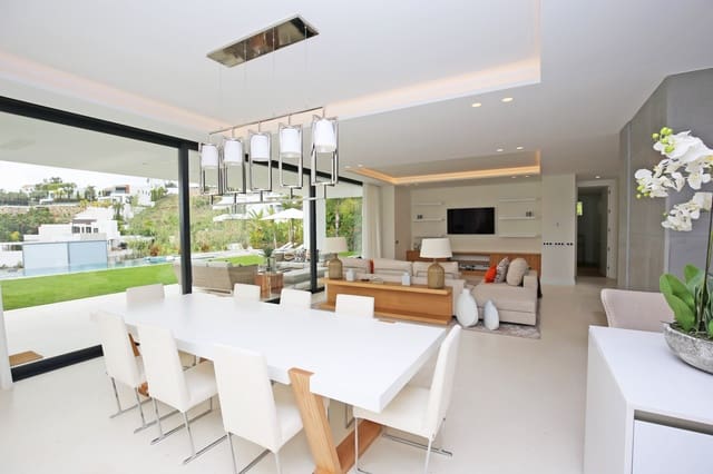 5 soverom Villa til salgs i Marbella med svømmebasseng garasje - € 2 550 000 (Ref: 9725806)