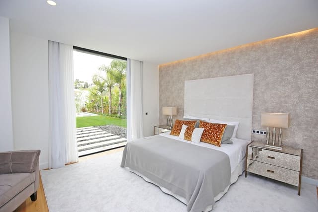 5 soverom Villa til salgs i Marbella med svømmebasseng garasje - € 2 550 000 (Ref: 9725806)