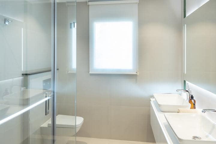 5 sypialnia Willa na sprzedaż w Marbella z basenem garażem - 3 500 000 € (Ref: 9725808)