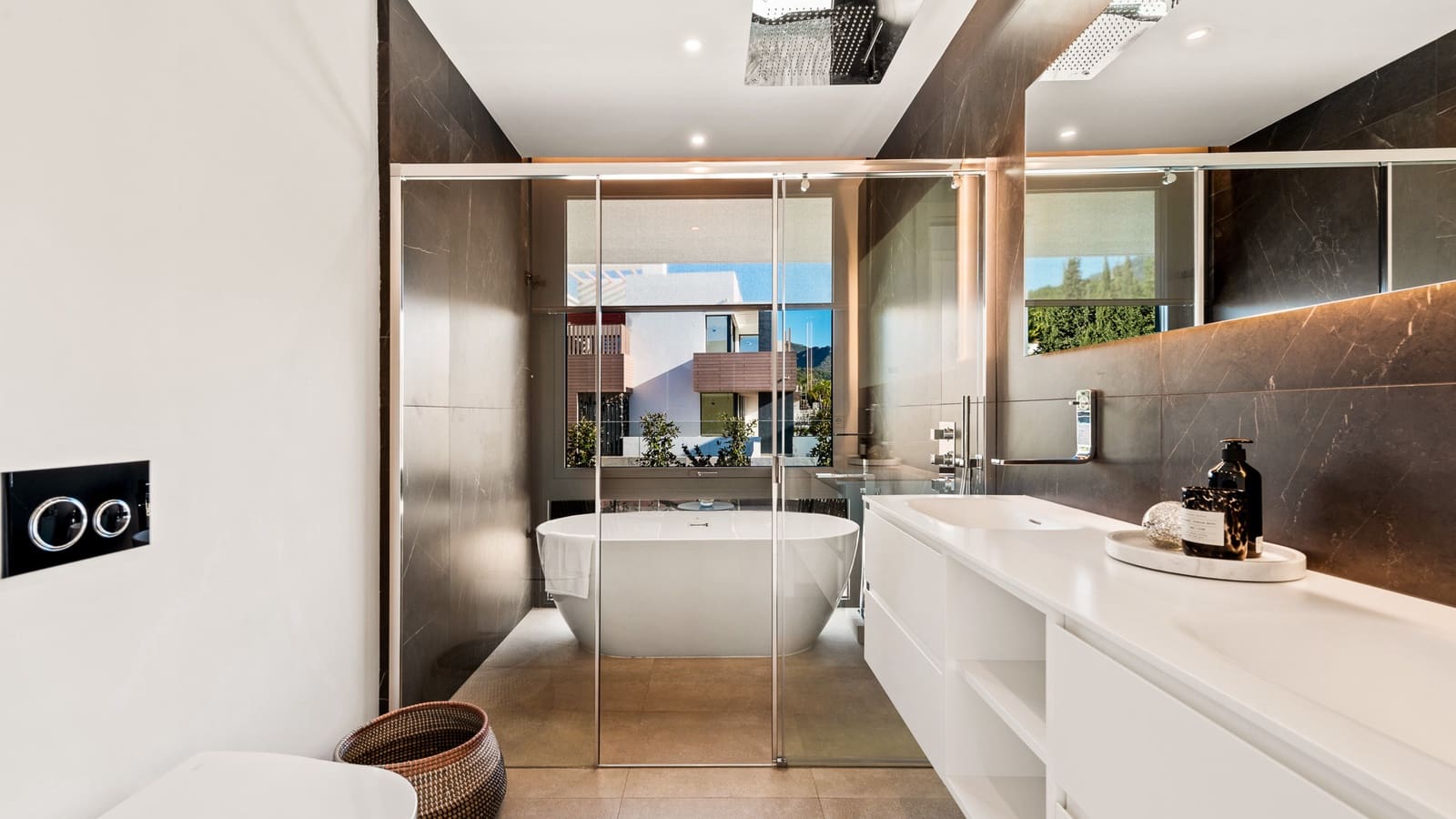 3 camera da letto Villa in vendita in Marbella con piscina garage - 1.950.000 € (Rif: 9725813)