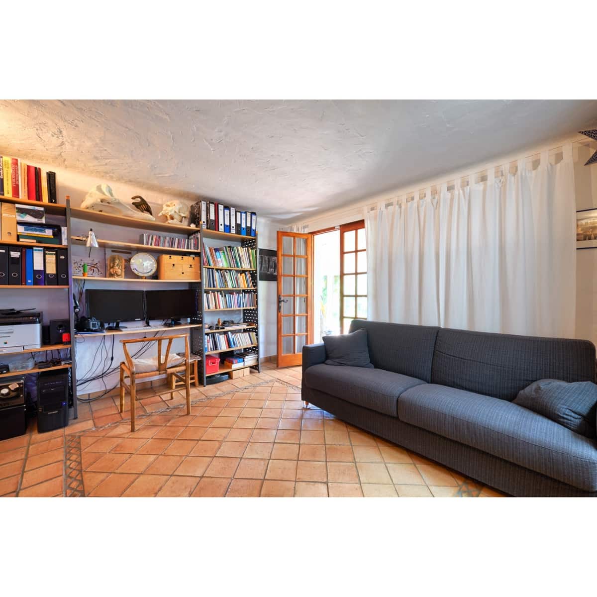 2 sovrum Villa till salu i Estepona med pool garage - 695 000 € (Ref: 9725822)