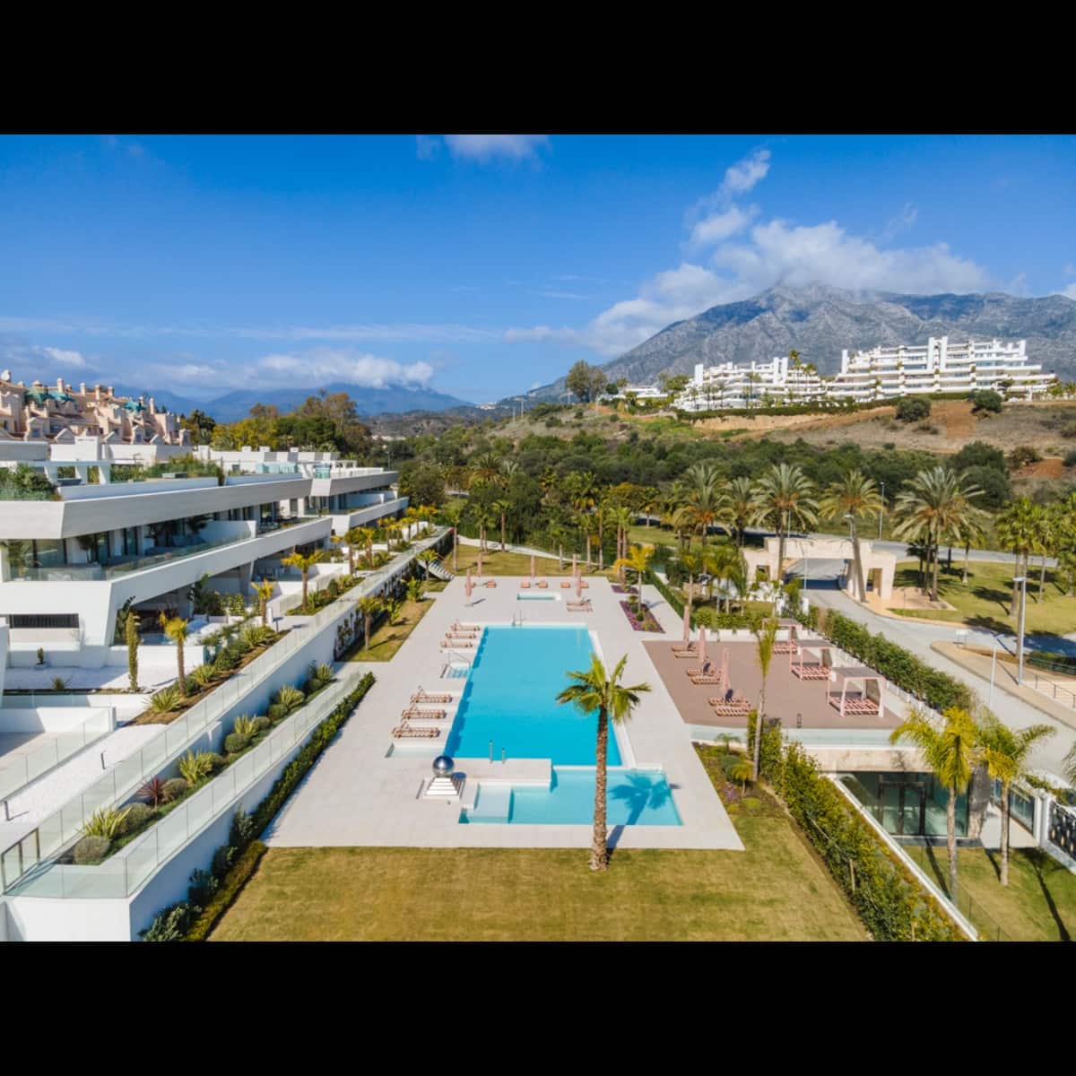 4 camera da letto Appartamento in vendita in Golden Mile con piscina garage - 2.350.000 € (Rif: 9725831)