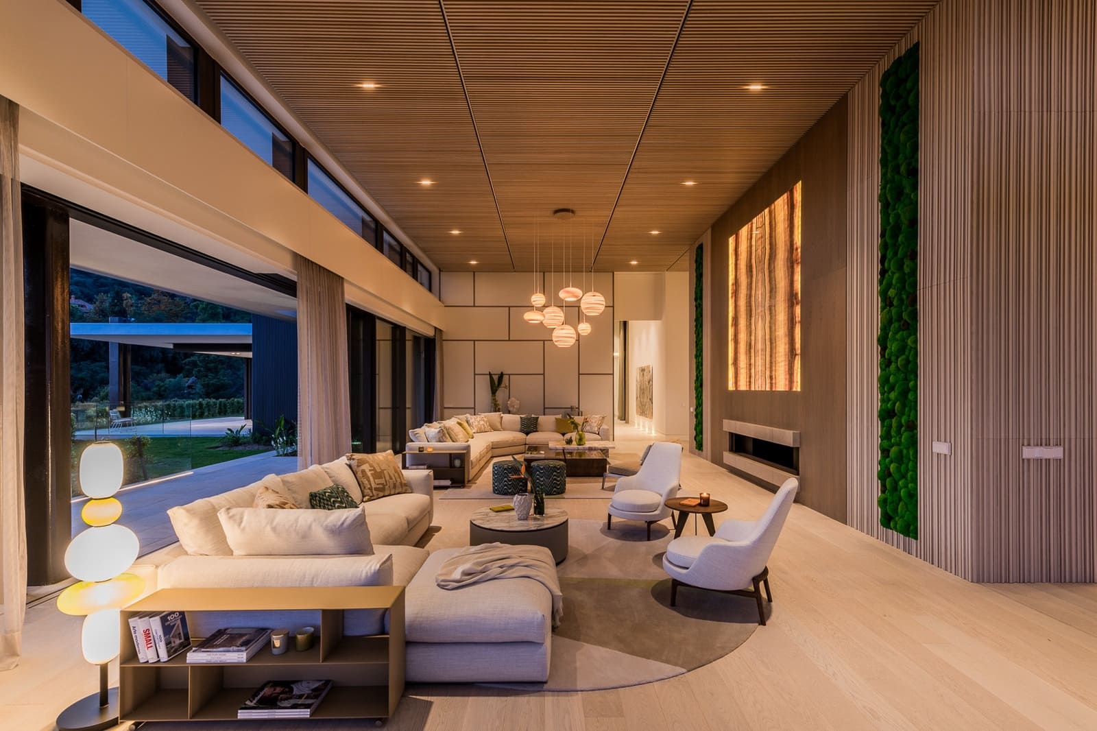 6 bedroom Villa for sale in Marbella with pool garage - € 9,575,000 (Ref: 9725840)