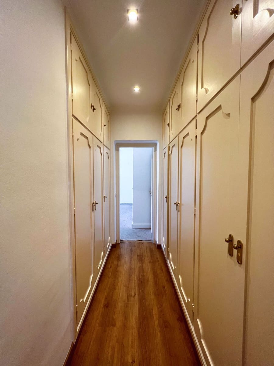 6 soveværelse Villa til salg i El Paraiso med swimmingpool garage - € 1.995.000 (Ref: 9725842)