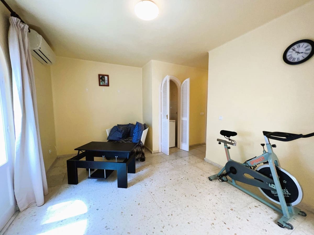 6 soveværelse Villa til salg i El Paraiso med swimmingpool garage - € 1.995.000 (Ref: 9725842)