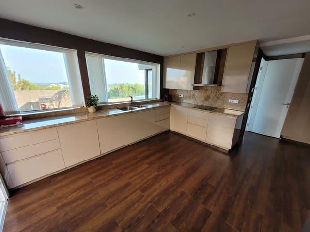 4 camera da letto Villa in vendita in Benahavís con piscina garage - 1.850.000 € (Rif: 9725843)