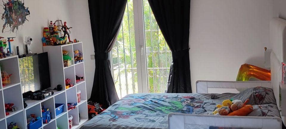 Chalet de 4 habitaciones en Nueva Andalucia en venta con piscina garaje - 1.600.000 € (Ref: 9725871)