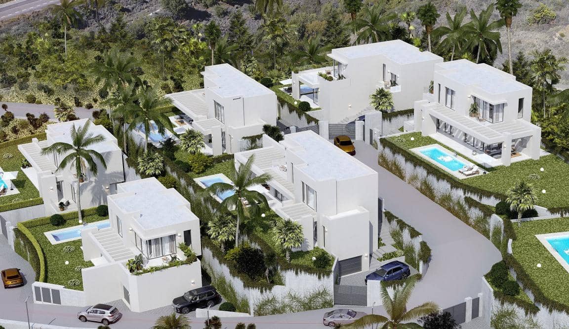 Chalet de 4 habitaciones en Mijas Costa en venta con piscina garaje - 1.495.000 € (Ref: 9725875)