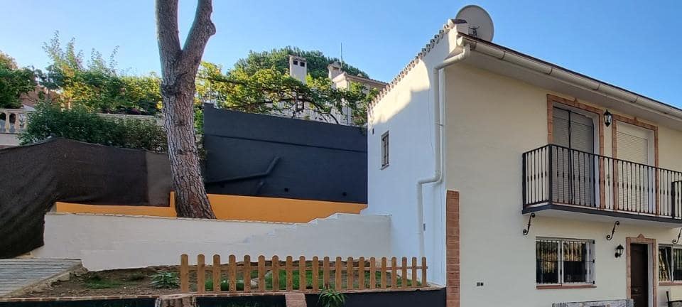 2 makuuhuone Huvila myytävänä paikassa Marbella mukana uima-altaan - 440 000 € (Ref: 9725881)