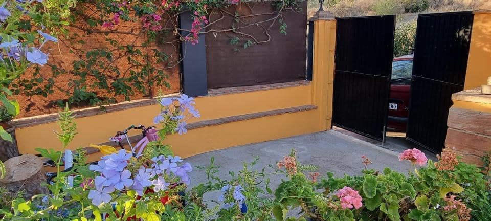 2 makuuhuone Huvila myytävänä paikassa Marbella mukana uima-altaan - 440 000 € (Ref: 9725881)