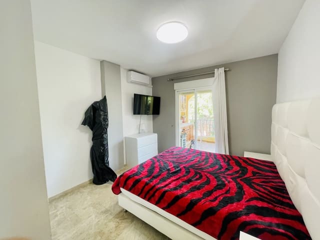 3 soveværelse Lejlighed til salg i Nueva Andalucia, Marbella med swimmingpool - € 425.000 (Ref: 9725885)