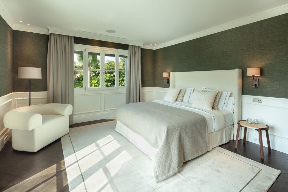 6 sypialnia Willa na sprzedaż w Marbella z basenem garażem - 8 750 000 € (Ref: 9725908)