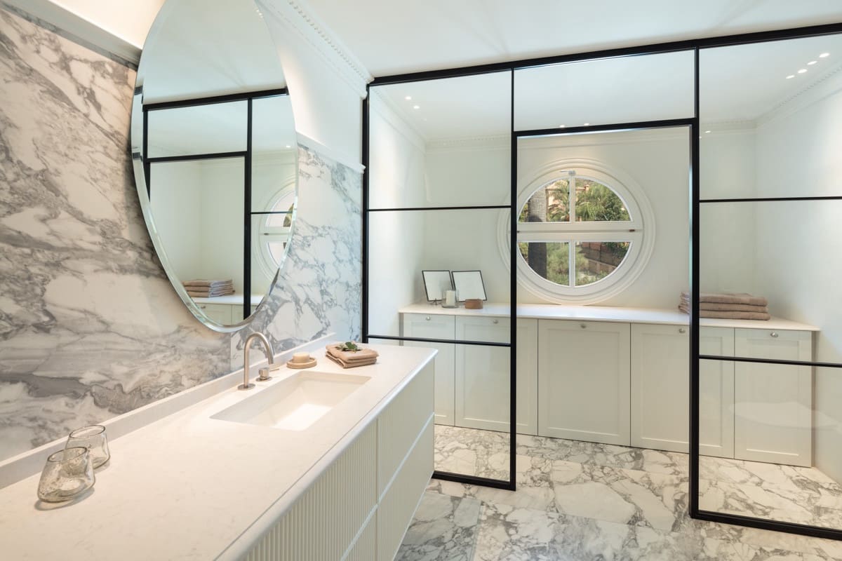 6 sypialnia Willa na sprzedaż w Marbella z basenem garażem - 8 750 000 € (Ref: 9725908)