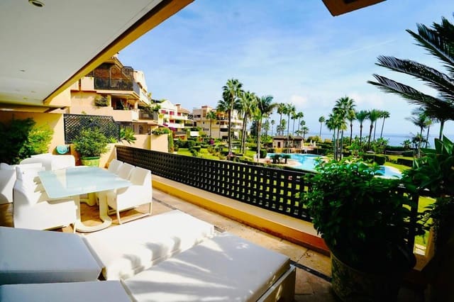 Apartamento de 3 habitaciones en Costalita, Estepona en venta con piscina garaje - 1.495.000 € (Ref: 9725912)