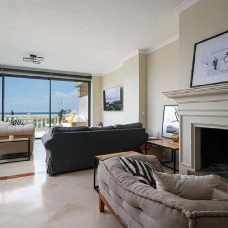 3 chambre Villa/Maison à vendre à Marbella avec piscine garage - 600 000 € (Ref: 9725960)