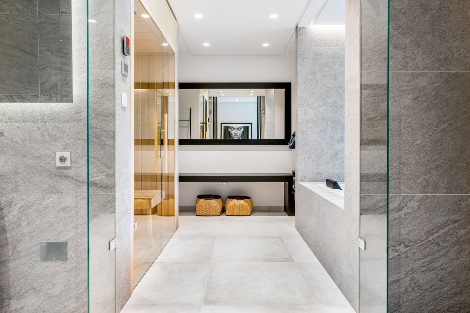 5 bedroom Villa for sale in Marbella with pool garage - € 6,750,000 (Ref: 9725964)