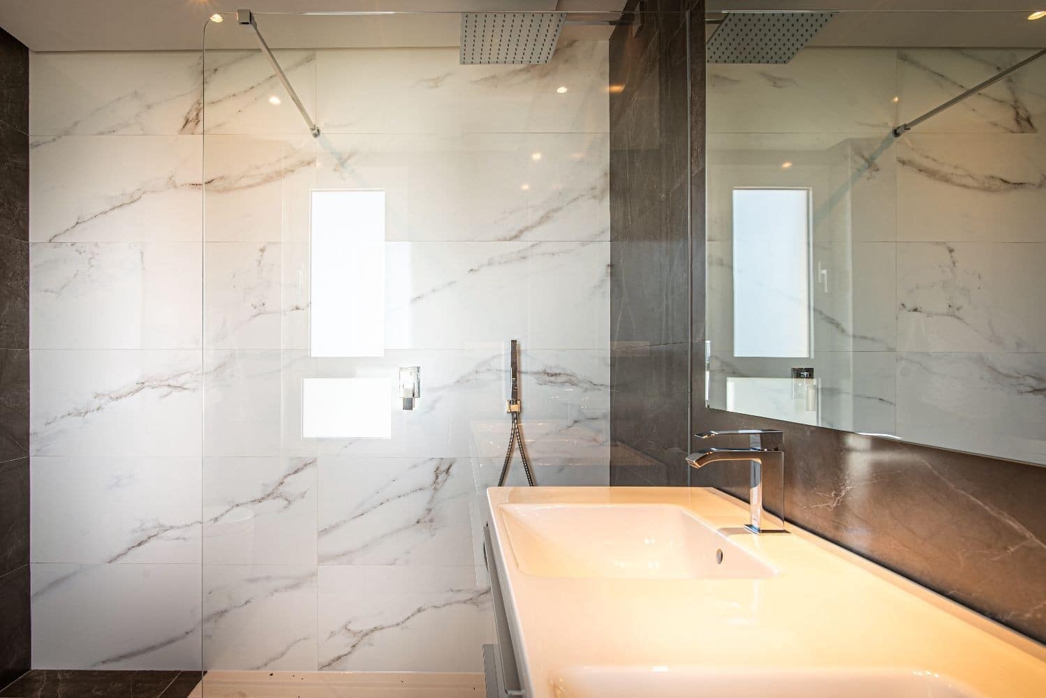 3 sypialnia Apartament na sprzedaż w Marbella z basenem garażem - 499 000 € (Ref: 9725969)