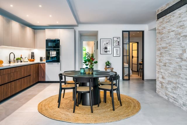 3 chambre Appartement à vendre à Marbella avec piscine garage - 699 000 € (Ref: 9725973)