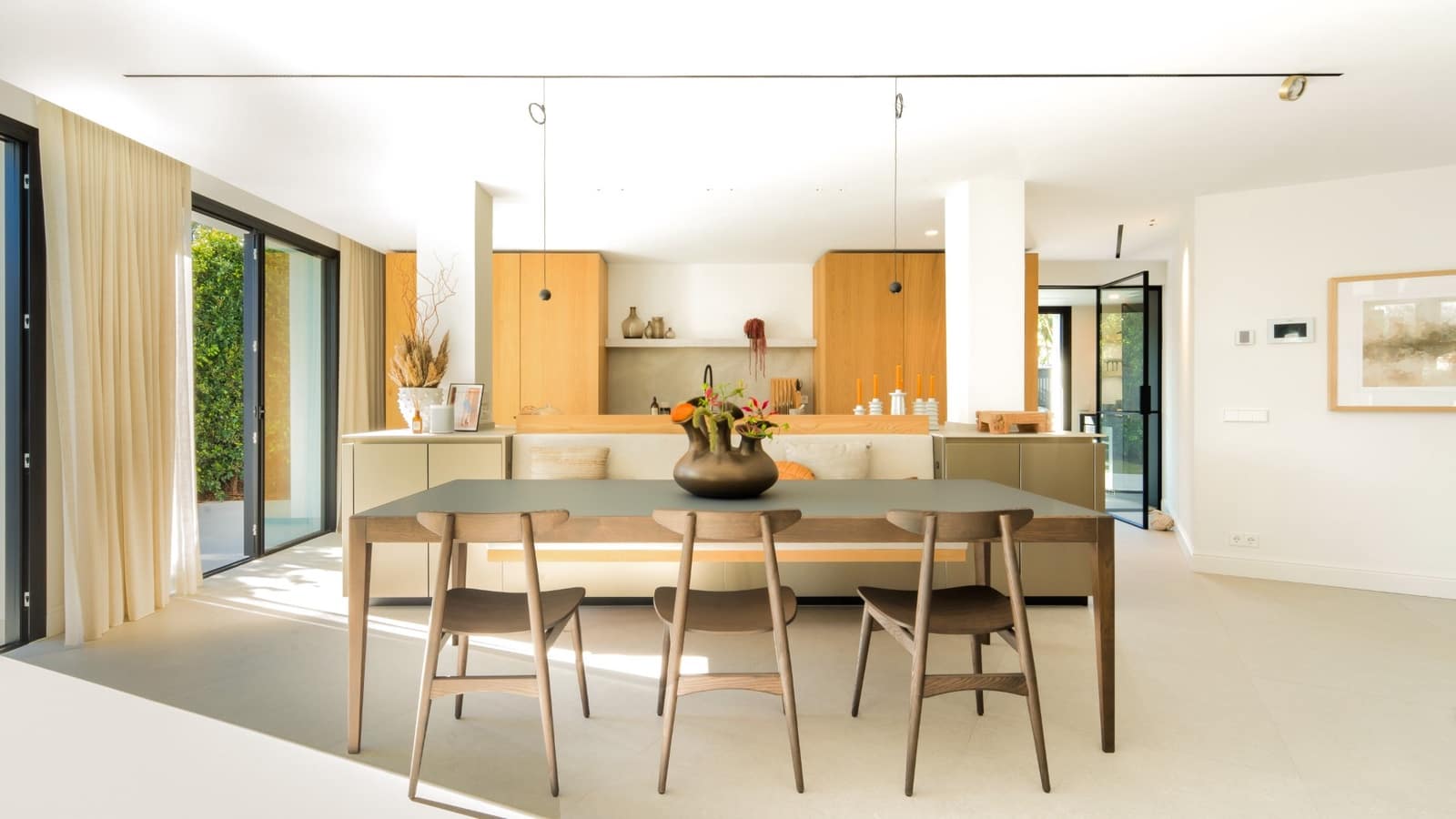 5 bedroom Villa for sale in Marbella with pool - € 6,500,000 (Ref: 9725980)