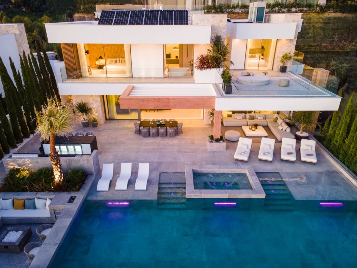 5 soveværelse Villa til salg i Marbella med swimmingpool garage - € 8.950.000 (Ref: 9725983)