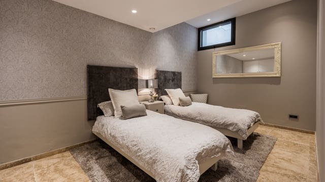 5 camera da letto Villa in vendita in Marbella con piscina garage - 2.850.000 € (Rif: 9725991)